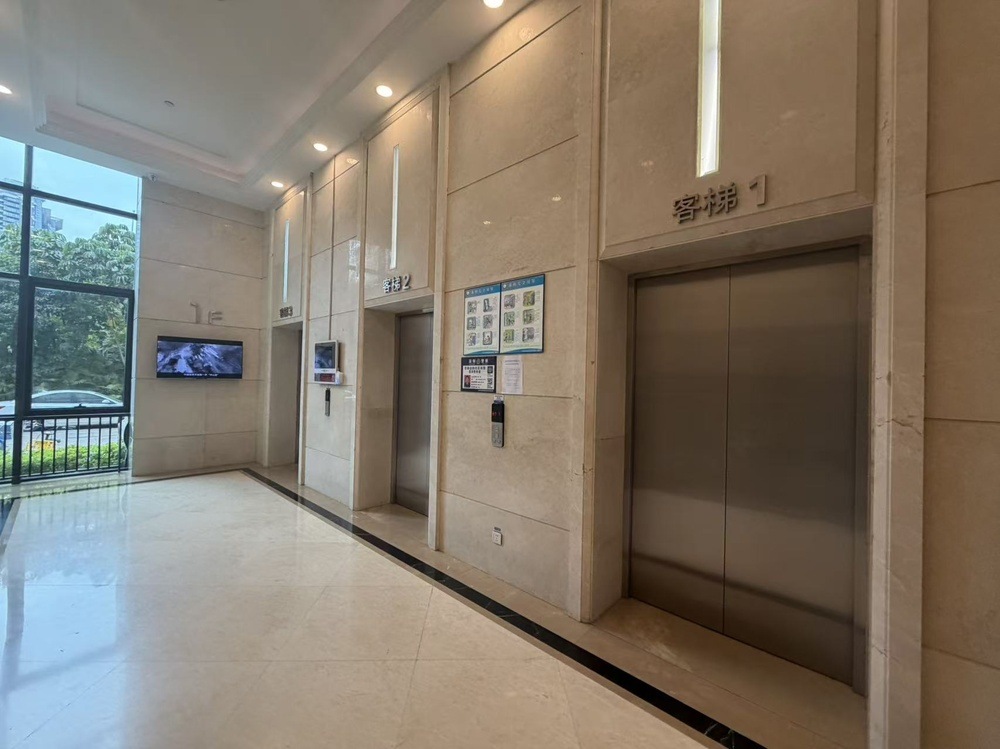 电梯厅1